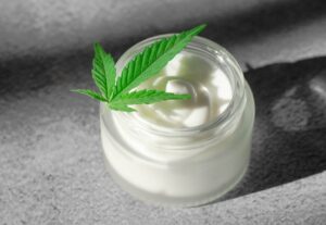 Read more about the article The Ultimate Guide to CBD Topicals for Muscle Relief